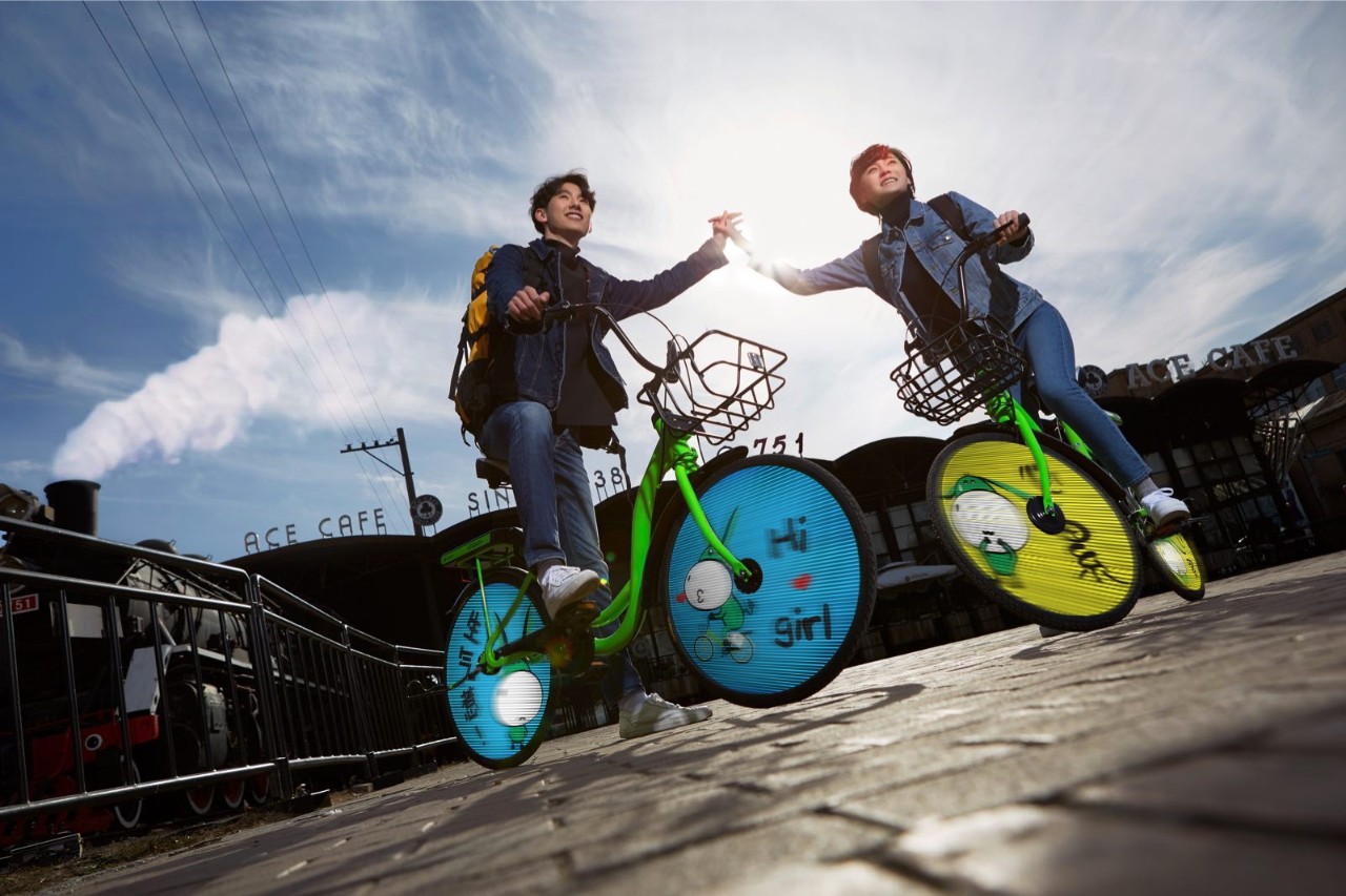 摩托车赛赛场再起风云：南城青龙队爆冷三湘火狐队，新援首秀制胜争冠格局再洗牌的简单介绍