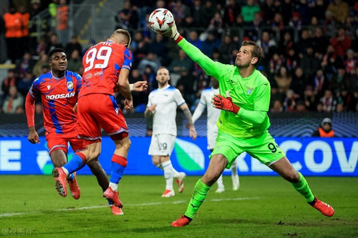 包含今晚拉齐奥复出首秀:欧冠节点到来;目标明确;阵容厚度经受考验的词条 包含今晚拉齐奥复出首秀:欧冠节点到来;目标明确;阵容厚度经受考验的词条